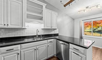 4373 Arden View Ct, Arden Hills, MN 55112