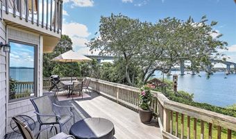129 Seaside Dr, Jamestown, RI 02835