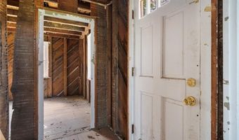 533 Scituate Ave, Cranston, RI 02921