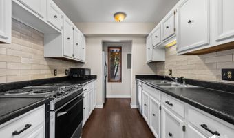 3236 Eastgate Pl #18, Anchorage, AK 99504