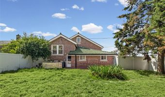 8923 Gravois Rd, Affton, MO 63123