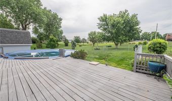15143 Briarwood Dr, Basehor, KS 66007