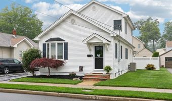 15 5th Ave, Avenel, NJ 07001