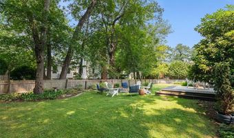 20 Terrace Dr, Barrington, RI 02806