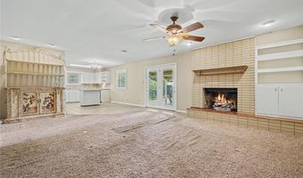345 Lakeside Dr, Altus, OK 73521