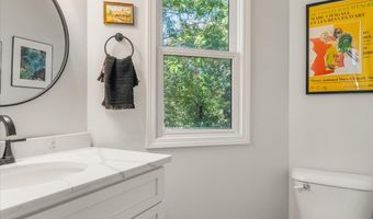1717 Cedar Ln, Ann Arbor, MI 48105