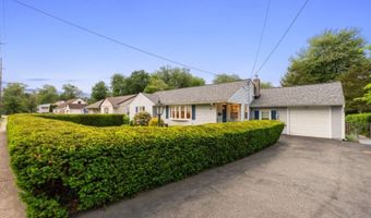 96 Comly Rd, Bayonne, NJ 07035