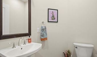 153 WINSOME Cir, Bethesda, MD 20814