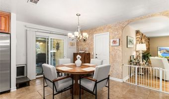 19082 Tecumseh Rd, Apple Valley, CA 92307