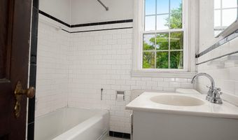 229 DUMBARTON Rd, Baltimore, MD 21212