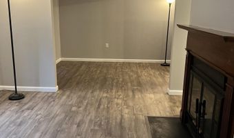 604 Wellington Pl, Aberdeen, NJ 07747