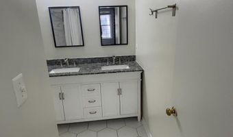 2602- E S ARLINGTON MILL Dr, Arlington, VA 22206