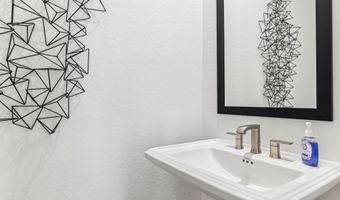 1153 E KACHINA Trl, Phoenix, AZ 85042
