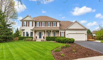 3 BLACKWOLF Ct, Algonquin, IL 60102