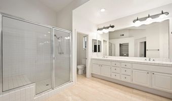 516 Camino Bailen, Escondido, CA 92029