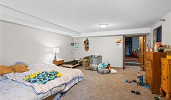 320 7th Ave E, Alexandria, MN 56308