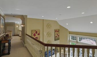 7 Champagne Ter, Bedford, NH 03110
