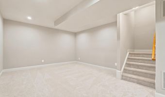 19704 STANFORD HALL Pl, Ashburn, VA 20147