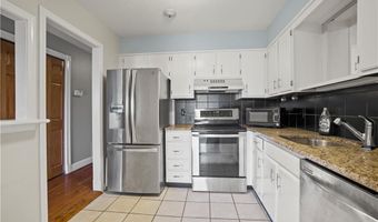 196 Old River Rd 5F, Lincoln, RI 02865