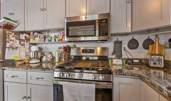 198 Senator Black Rd, Baldwin, ME 04091