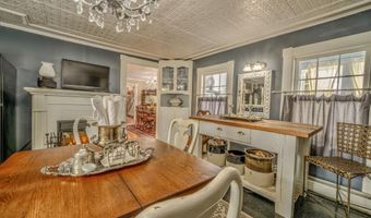 18 Waldo Ave, Belfast, ME 04915