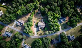 283 Creekside Dr, Arnoldsville, GA 30619