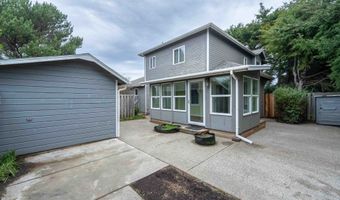 615 SW SEABIRD Dr, Bandon, OR 97411