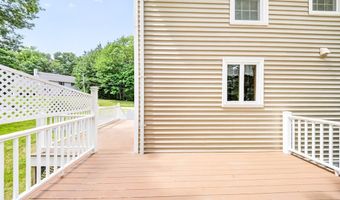 19 Greenleaf St, Billerica, MA 01821