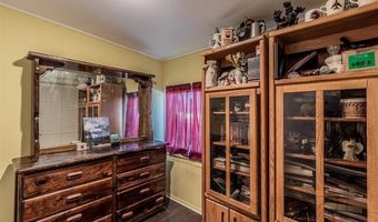 612 Lovers Ln, Aztec, NM 87410