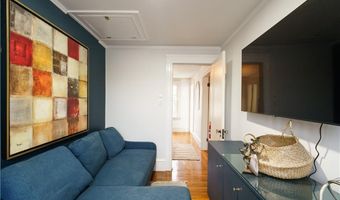 821 Post Rd, Warwick, RI 02888