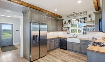 8011 Hollow Corners Rd, Almont, MI 48003
