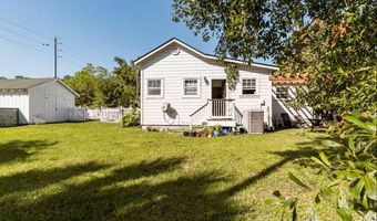 130 14th St, Apalachicola, FL 32320