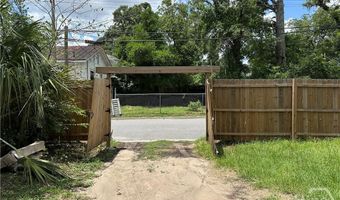 817 W 38th St, Savannah, GA 31415