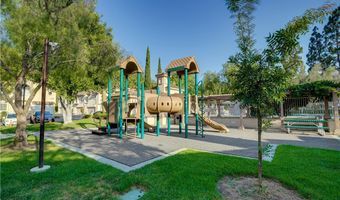 137 Nightingale Dr, Aliso Viejo, CA 92656