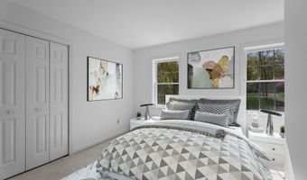 4 Davis Farm Rd, Clinton, CT 06413