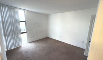 3675 N Country Club Dr 109, Aventura, FL 33180