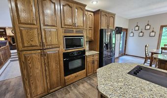39081 Greenwood Ln, Aberdeen, SD 57401