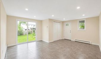 41 Madison Ave, Amityville, NY 11701