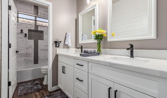 39913 N PRIDE Dr, Anthem, AZ 85086