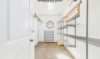 53 E 3rd St N, Cowley, WY 82420