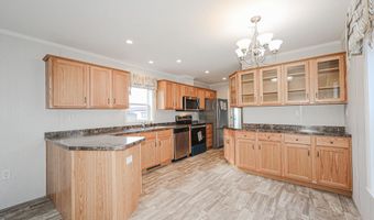 19 Parker Ave, Raymond, NH 03077