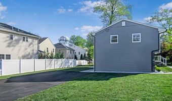 156 Cliffwood Ave, Aberdeen, NJ 07721