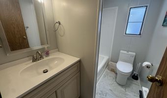 82 Sunset Cir, Campton, NH 03223