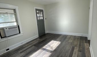 37 E Gloucester Pike 1, Barrington, NJ 08007