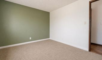 656 E Thornton Lake Dr NW, Albany, OR 97321