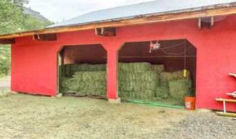 2245 Colestin Rd, Ashland, OR 97520