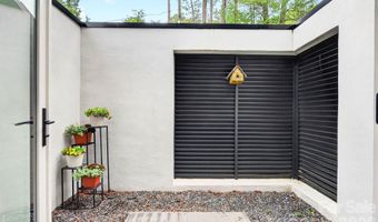 48 Woodvale Ave, Asheville, NC 28804