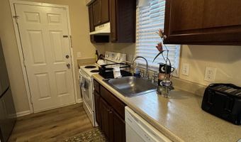 21 Barkentine Ct, Atlantic City, NJ 08401