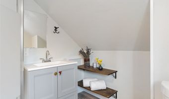 11 R St SE, Auburn, WA 98002