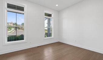 861 N MANCHESTER St, Arlington, VA 22205